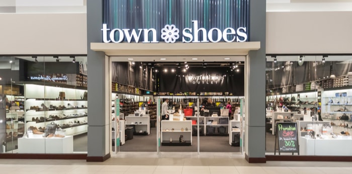 town shoes closing
